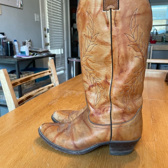 Justin Boots Western Cowboy Boots - 7.5B - Picture 3 of 7